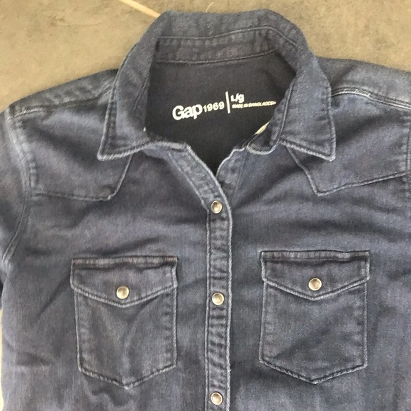 Gap denim stretchy button up - Picture 2 of 2